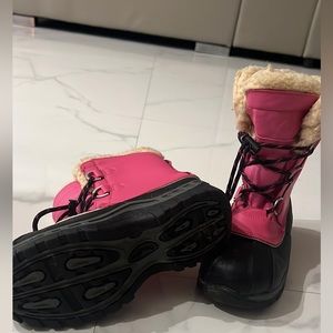 Girl winter shoes